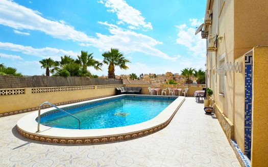 Spacious 7-Bedroom Villa with Tourist License & Private Pool – El Galan, Villamarti