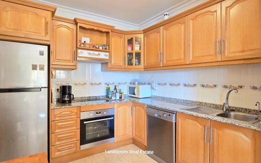 **RESERVED** Spacious Quad in the popular the residential area of El Raso.