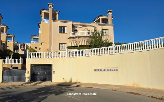 **RESERVED** Spacious Quad in the popular the residential area of El Raso.