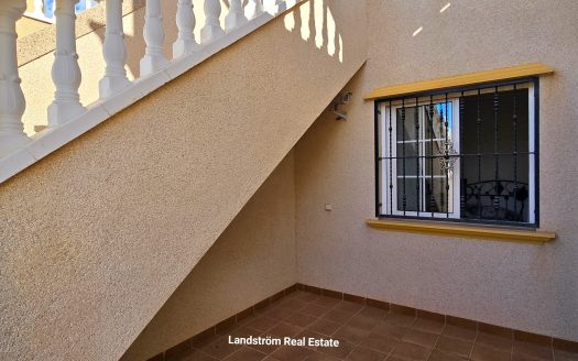 **RESERVED** Spacious Quad in the popular the residential area of El Raso.