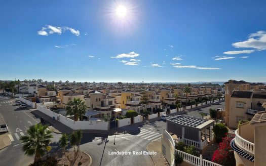 **RESERVED** Spacious Quad in the popular the residential area of El Raso.