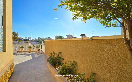 **RESERVED** Spacious Quad in the popular the residential area of El Raso.