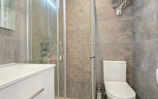 ** SOLD** Completely renovated south-facing townhouse with a large roof terrace in the center of La Florida.