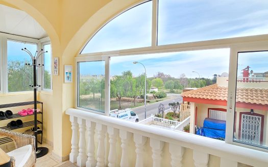** SOLD** Completely renovated south-facing townhouse with a large roof terrace in the center of La Florida.