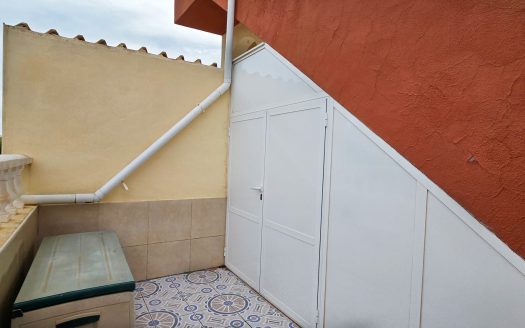 ** SOLD** Completely renovated south-facing townhouse with a large roof terrace in the center of La Florida.