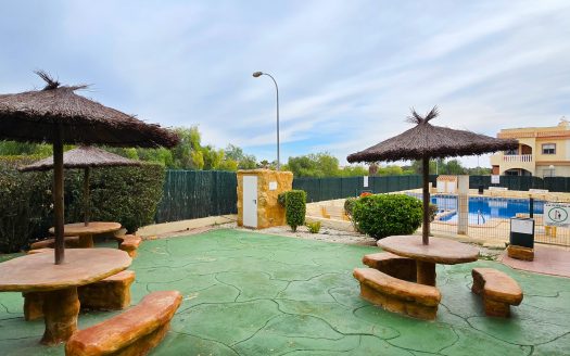 ** SOLD** Completely renovated south-facing townhouse with a large roof terrace in the center of La Florida.