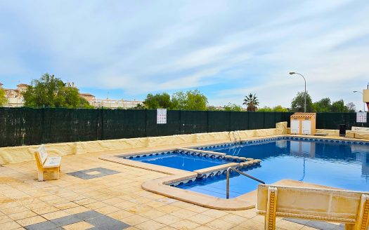 ** SOLD** Completely renovated south-facing townhouse with a large roof terrace in the center of La Florida.