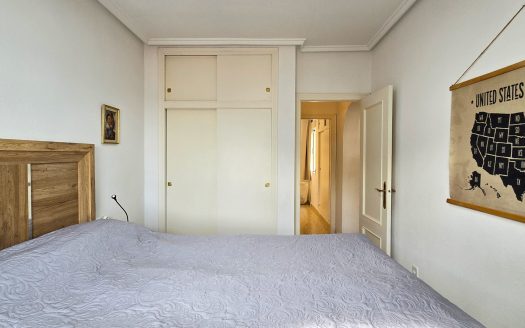 ** SOLD** Completely renovated south-facing townhouse with a large roof terrace in the center of La Florida.
