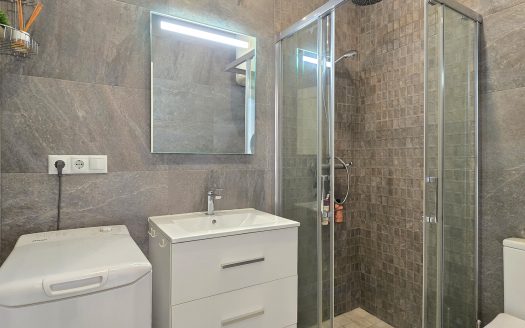 ** SOLD** Completely renovated south-facing townhouse with a large roof terrace in the center of La Florida.