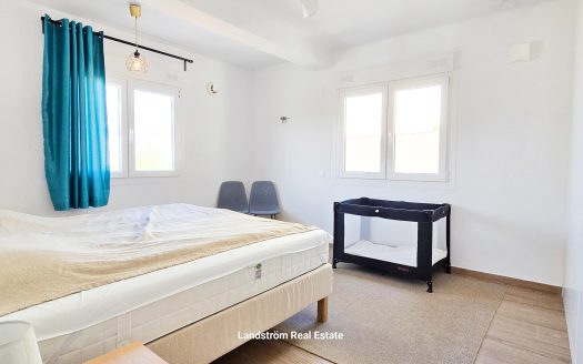 Stunning 3 bedroom detached beach side villa in Playa Flamenca.