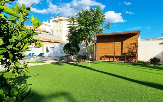 Stunning 4 bedroom detached beach side villa in Playa Flamenca.