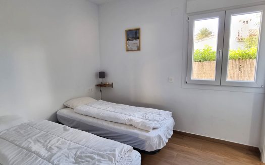 Stunning 4 bedroom detached beach side villa in Playa Flamenca.