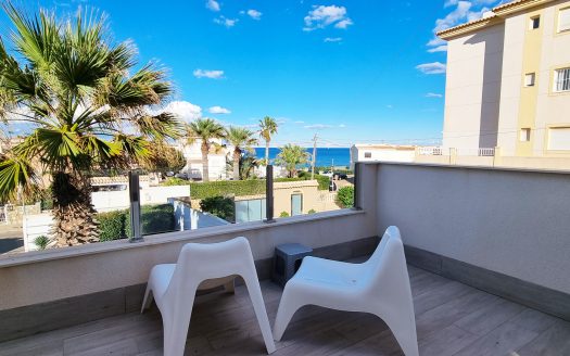 Stunning 4 bedroom detached beach side villa in Playa Flamenca.
