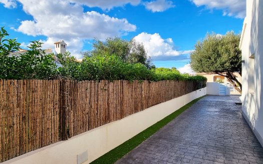 Stunning 4 bedroom detached beach side villa in Playa Flamenca.