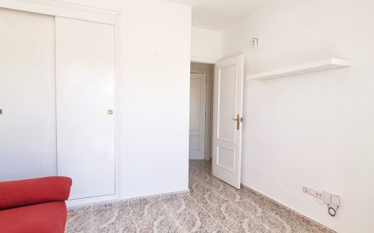 Mysigt radhus 2 sovrum, 1 badrum samt toalett. Söderläge i La Macarena, Torrevieja.