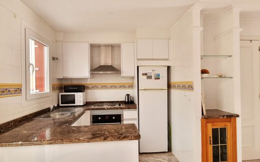 Mysigt radhus 2 sovrum, 1 badrum samt toalett. Söderläge i La Macarena, Torrevieja.