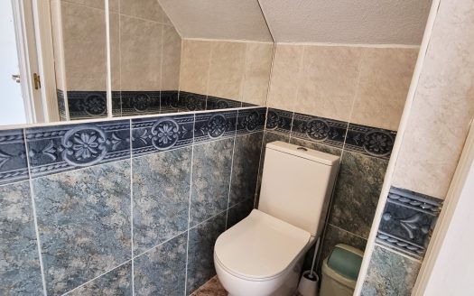 Mysigt radhus 2 sovrum, 1 badrum samt toalett. Söderläge i La Macarena, Torrevieja.