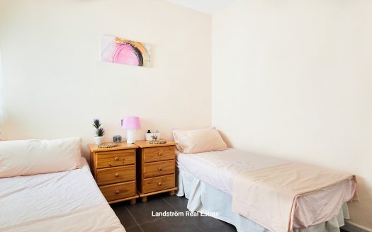 **RE3SERVED** Cosy 2 bedroom top floor bungalow in Jardin del Mar, Torrevieja