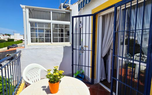 **RE3SERVED** Cosy 2 bedroom top floor bungalow in Jardin del Mar, Torrevieja
