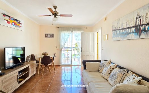 **RE3SERVED** Cosy 2 bedroom top floor bungalow in Jardin del Mar, Torrevieja