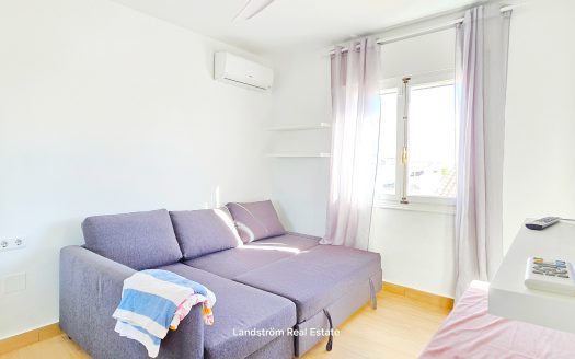 Nyrenoverad fristående villa – rymlig, flexibel och perfekt belägen, Playa Flamenca