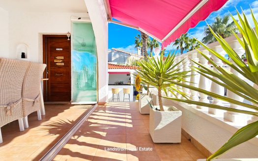 Mysig Villa med Huvudbostad, Gästannex, Garage samt pool. Quesada