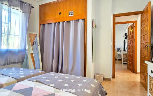 Mysig Villa med Huvudbostad, Gästannex, Garage samt pool. Quesada