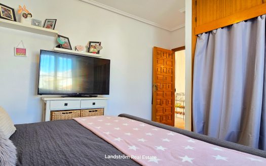 Mysig Villa med Huvudbostad, Gästannex, Garage samt pool. Quesada