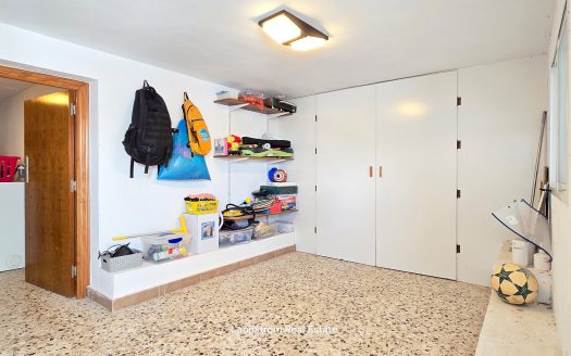 Mysig Villa med Huvudbostad, Gästannex, Garage samt pool. Quesada