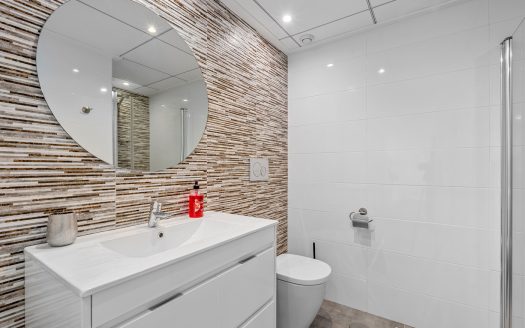 Elegant 2 sovrumslägenhet med stor takterrass i Aguas Nuevas.