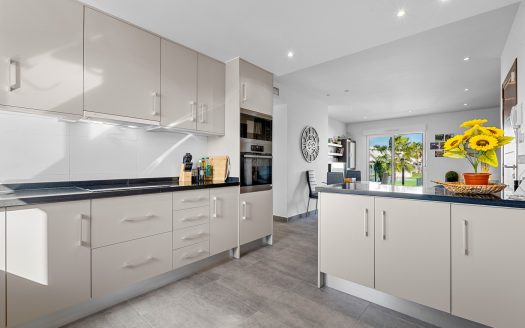 Elegant 2 sovrumslägenhet med stor takterrass i Aguas Nuevas.