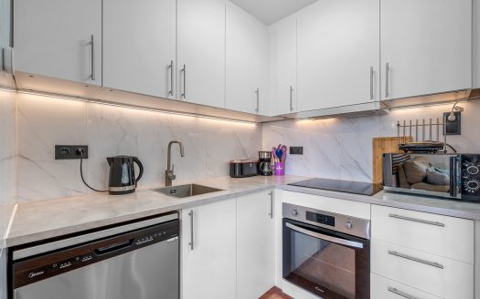 Fully Renovated 3-Bedroom Apartment in Central Torrevieja