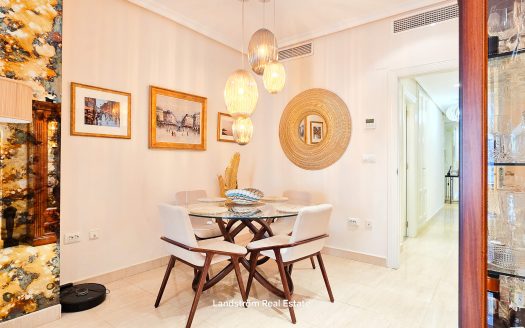 Centrally Renovated Second-Line Apartment with Garage Space