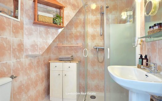 Exceptional 2 bed partly renovated townhouse in Torre del Moro, Torrivieja