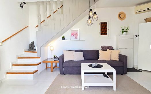 Exceptional 2 bed partly renovated townhouse in Torre del Moro, Torrivieja