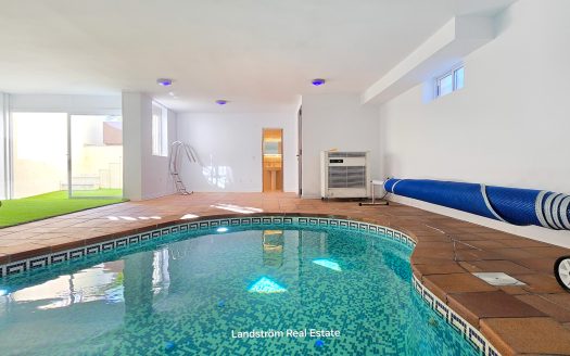 Exclusive South-Facing Dream Villa in Idyllic El Raso