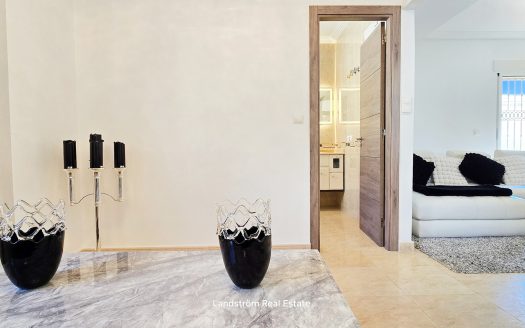 Exclusive South-Facing Dream Villa in Idyllic El Raso