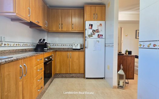 Exclusive South-Facing Dream Villa in Idyllic El Raso