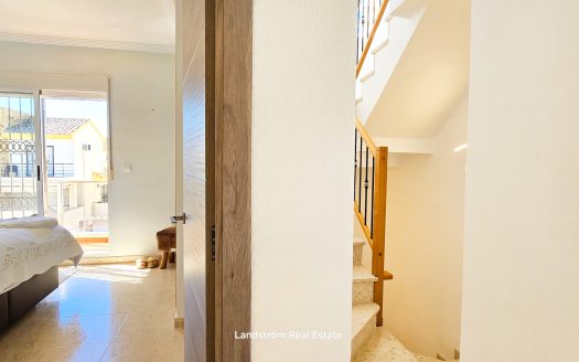 Exclusive South-Facing Dream Villa in Idyllic El Raso