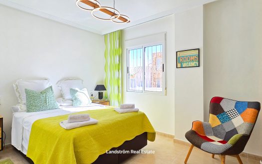 Exclusive South-Facing Dream Villa in Idyllic El Raso