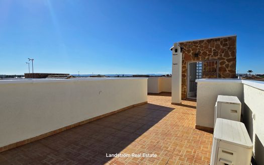 Exclusive South-Facing Dream Villa in Idyllic El Raso