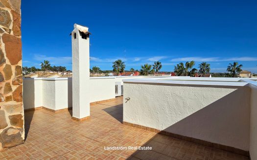 Exclusive South-Facing Dream Villa in Idyllic El Raso