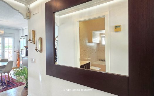 Drömvilla i soliga El Raso – totalrenoverad med perfekt läge!