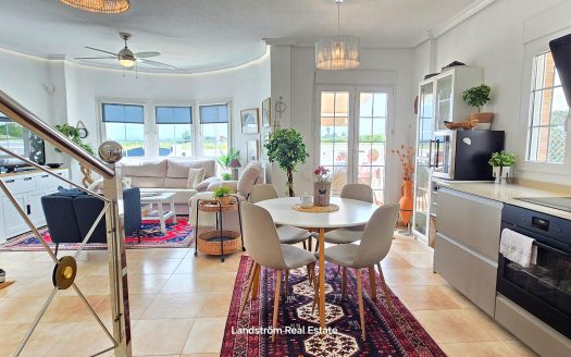 Drömvilla i soliga El Raso – totalrenoverad med perfekt läge!