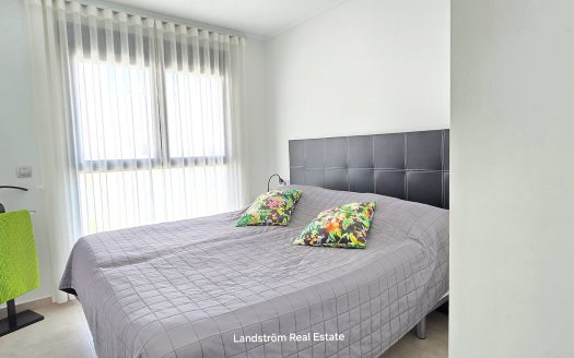 Beautiful 2 bedroom penthouse, Torrelamata.