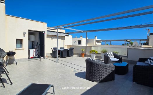 Fantastisk takvåning med ett oslagbart läge, La Mata.