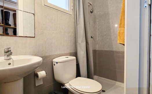 Central 3-Bedroom Apartment Just 100 Metres from the Beach in Torrevieja