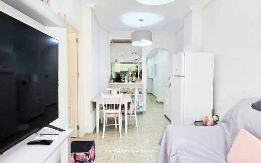 Central 3-Bedroom Apartment Just 100 Metres from the Beach in Torrevieja