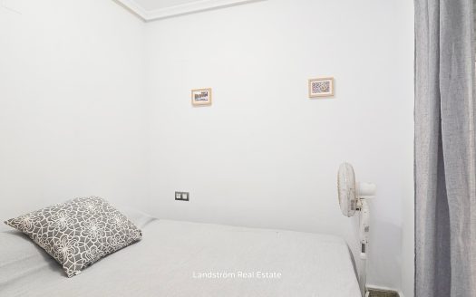 Central 3-Bedroom Apartment Just 100 Metres from the Beach in Torrevieja