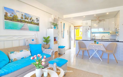 Drömlägenhet med havsutsikt nära stranden!